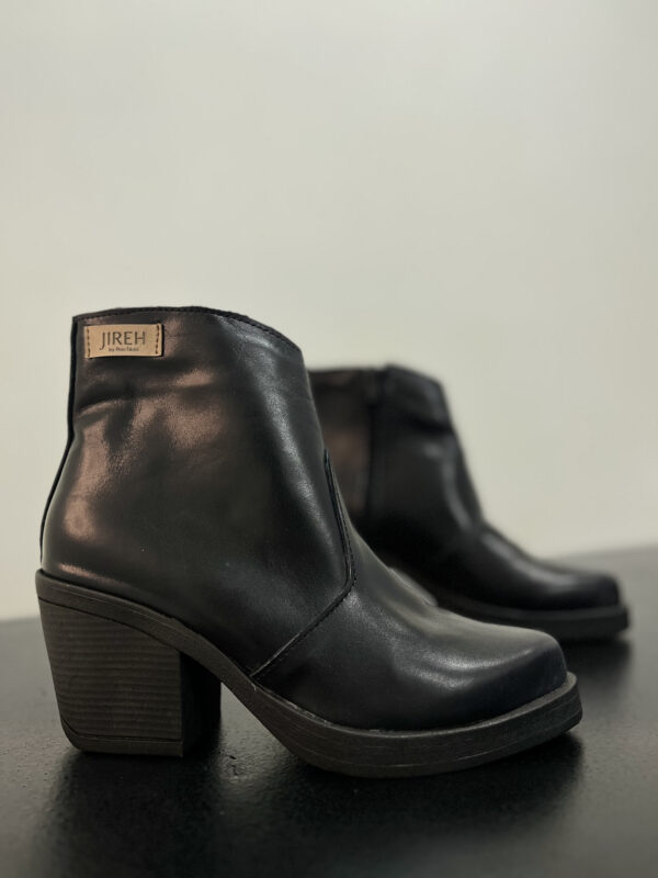 Noir - Extra Black