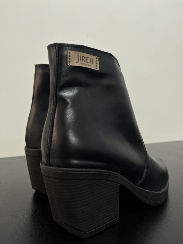 Noir - Extra Black